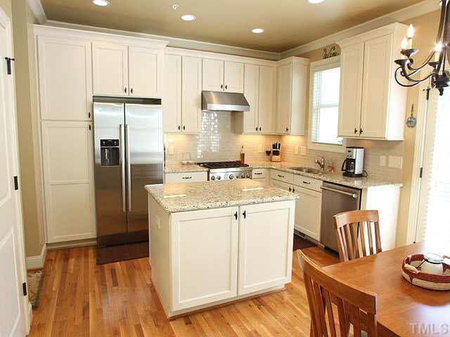 2737 Oberlin Road, Unit 103 Raleigh, NC 27608 - Photo 9 of 24 Kitchen
