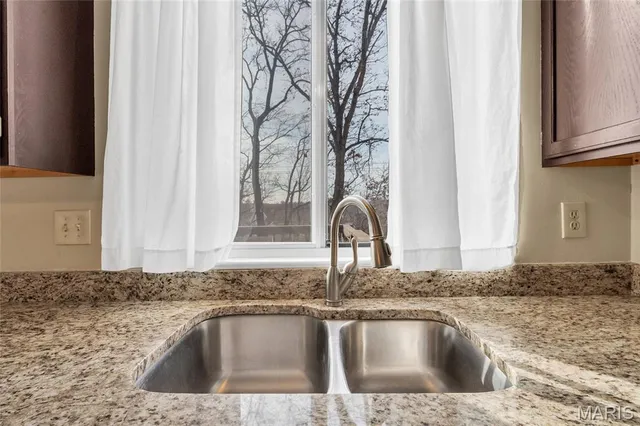 $432,500 | 9946 Tesson Creek Estates Road, St. Louis, MO 63123