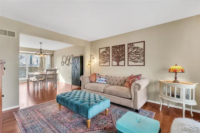 $432,500 | 9946 Tesson Creek Estates Road, St. Louis, MO 63123