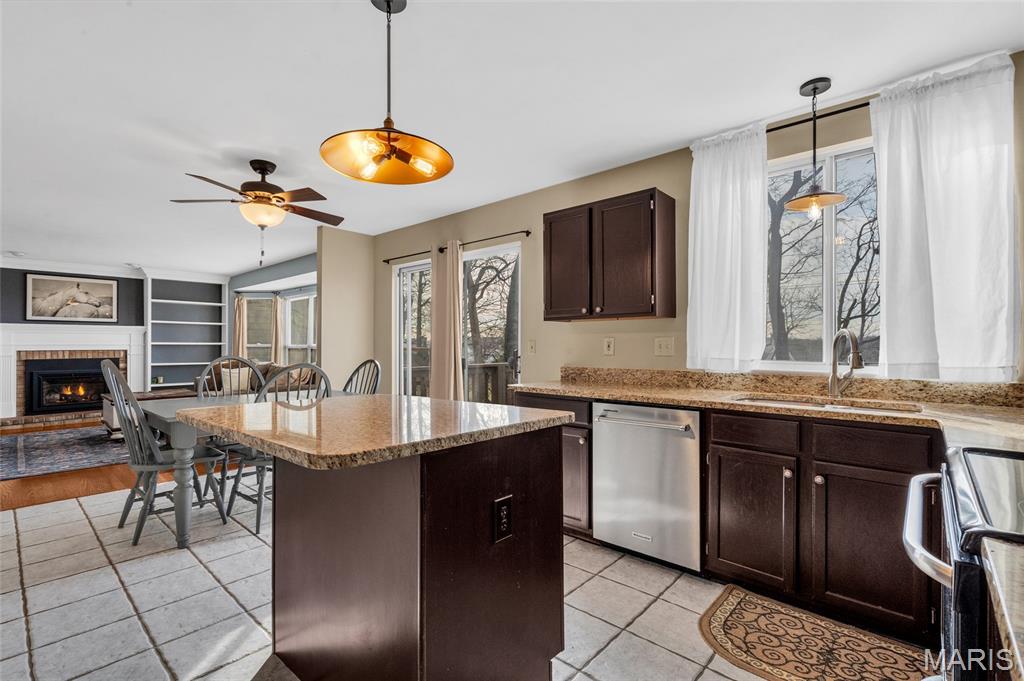 9946 Tesson Creek Estates Road St. Louis, MO 63123 - Photo 10 of 41