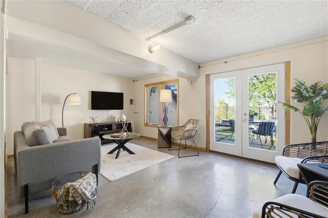 $1,900,000 | 1520 Jarboe Street, Kansas City, MO 64108