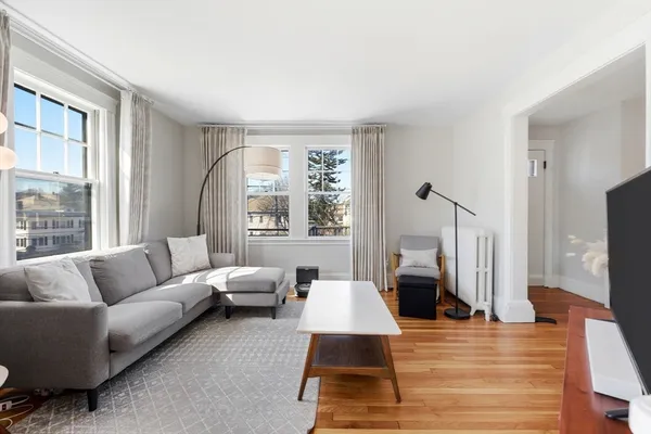 $3,700 | 23 Matchett Street, Unit 2, Boston, MA 02135