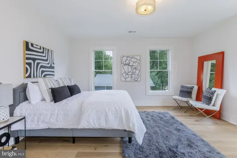 $2,500,000 | 6301 Phyllis Lane, Bethesda, MD 20817