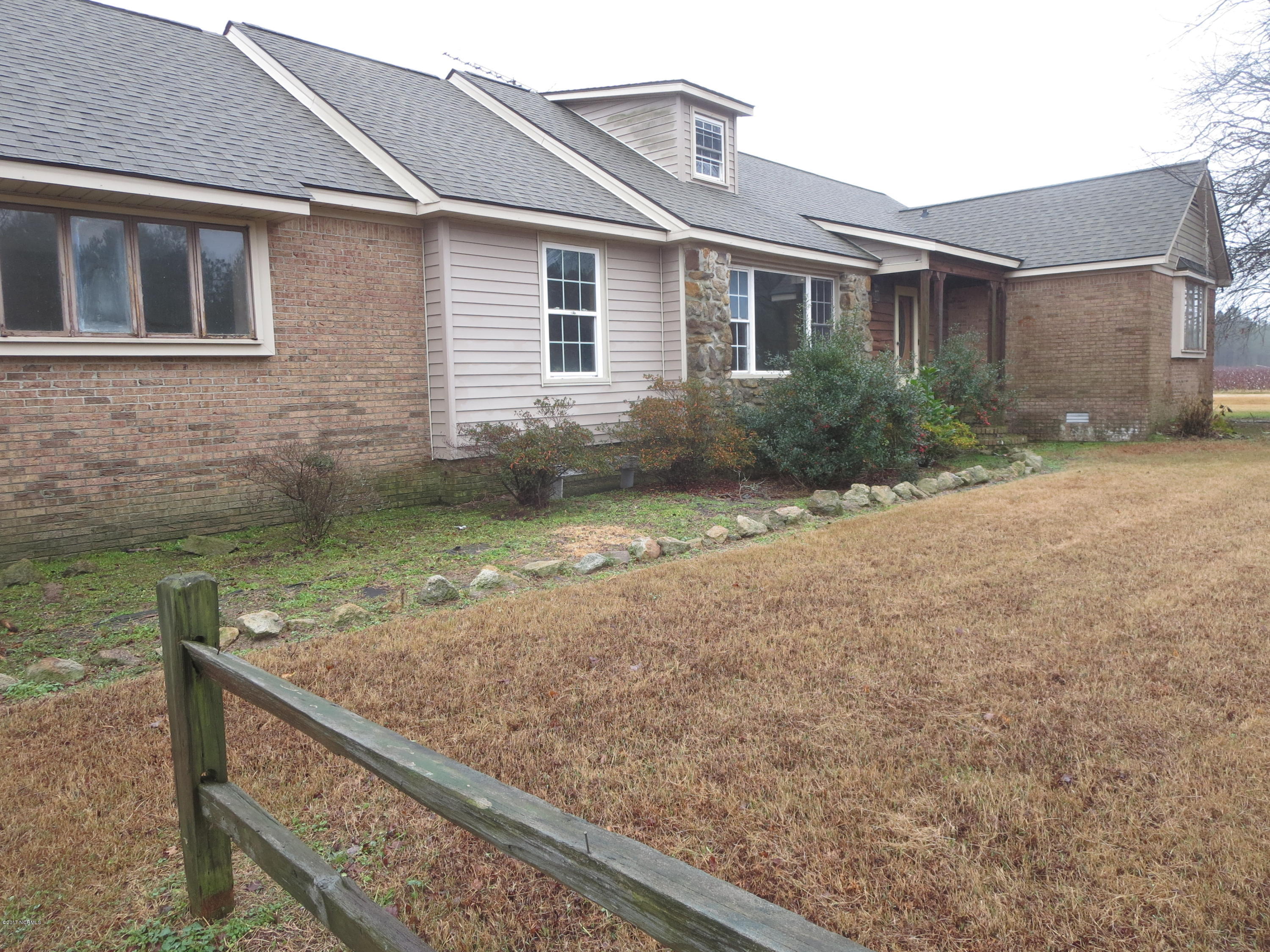 3327 Hobgood Road Hobgood, NC 27843 - Photo 27 of 33 front view from driveway