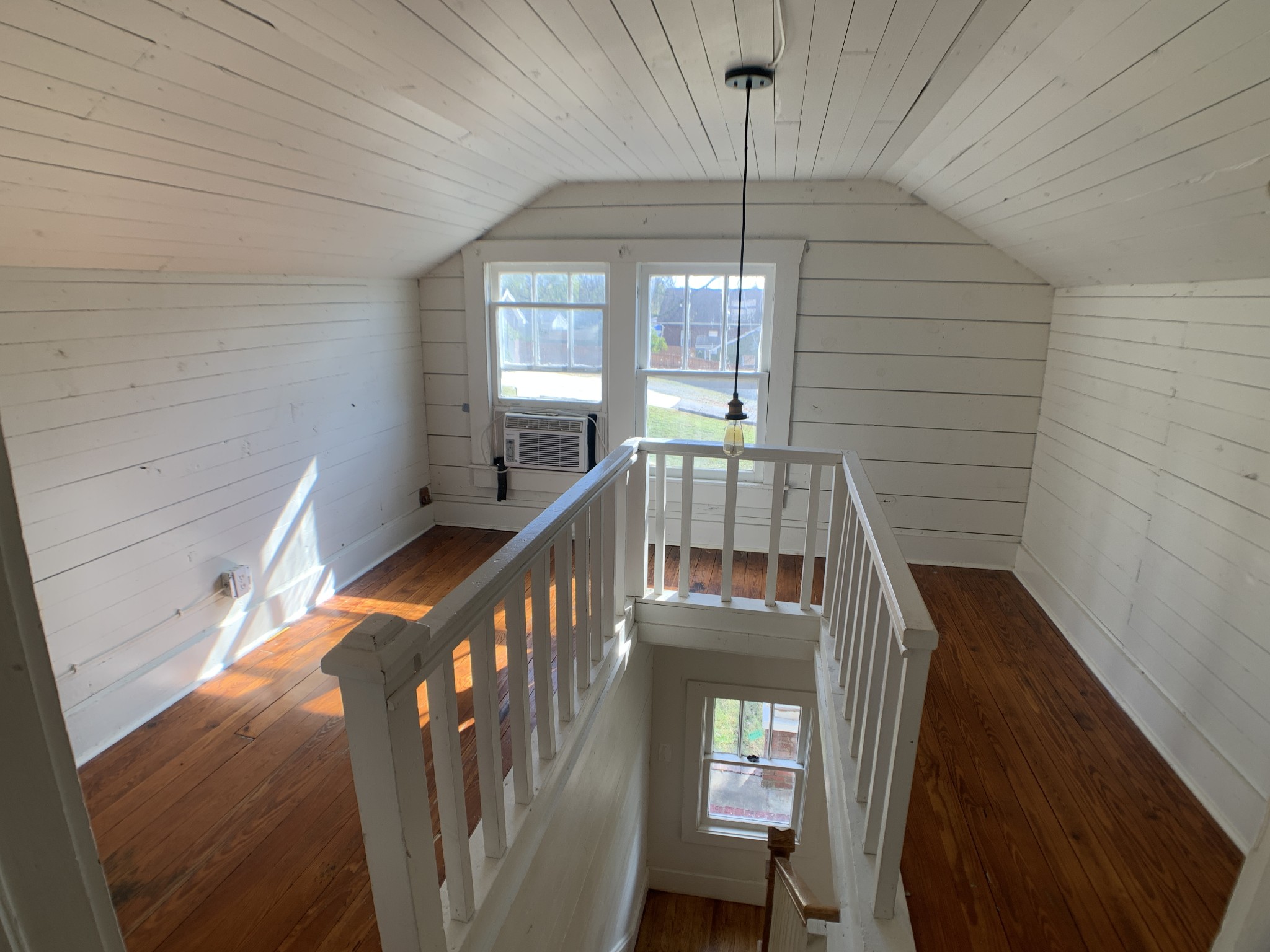 563 Neelys Bend Road Madison, TN 37115 - Photo 8 of 13 a view of an entryway with a hardwood