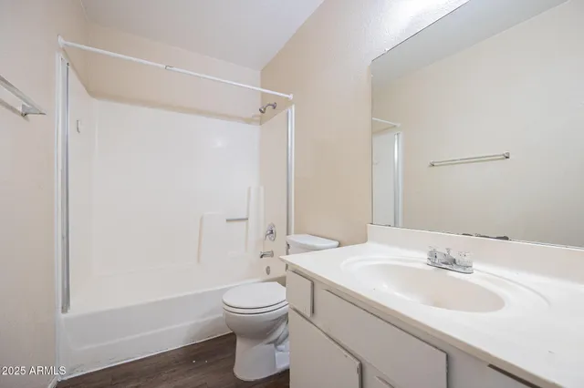 $895 | 2266 West Ella Street, Unit 206, Mesa, AZ 85201