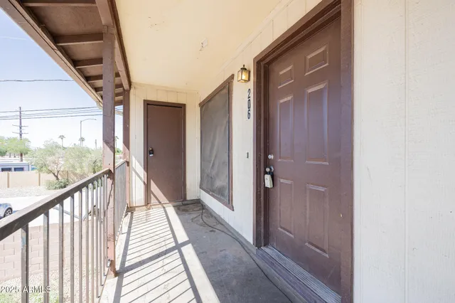 $895 | 2266 West Ella Street, Unit 206, Mesa, AZ 85201