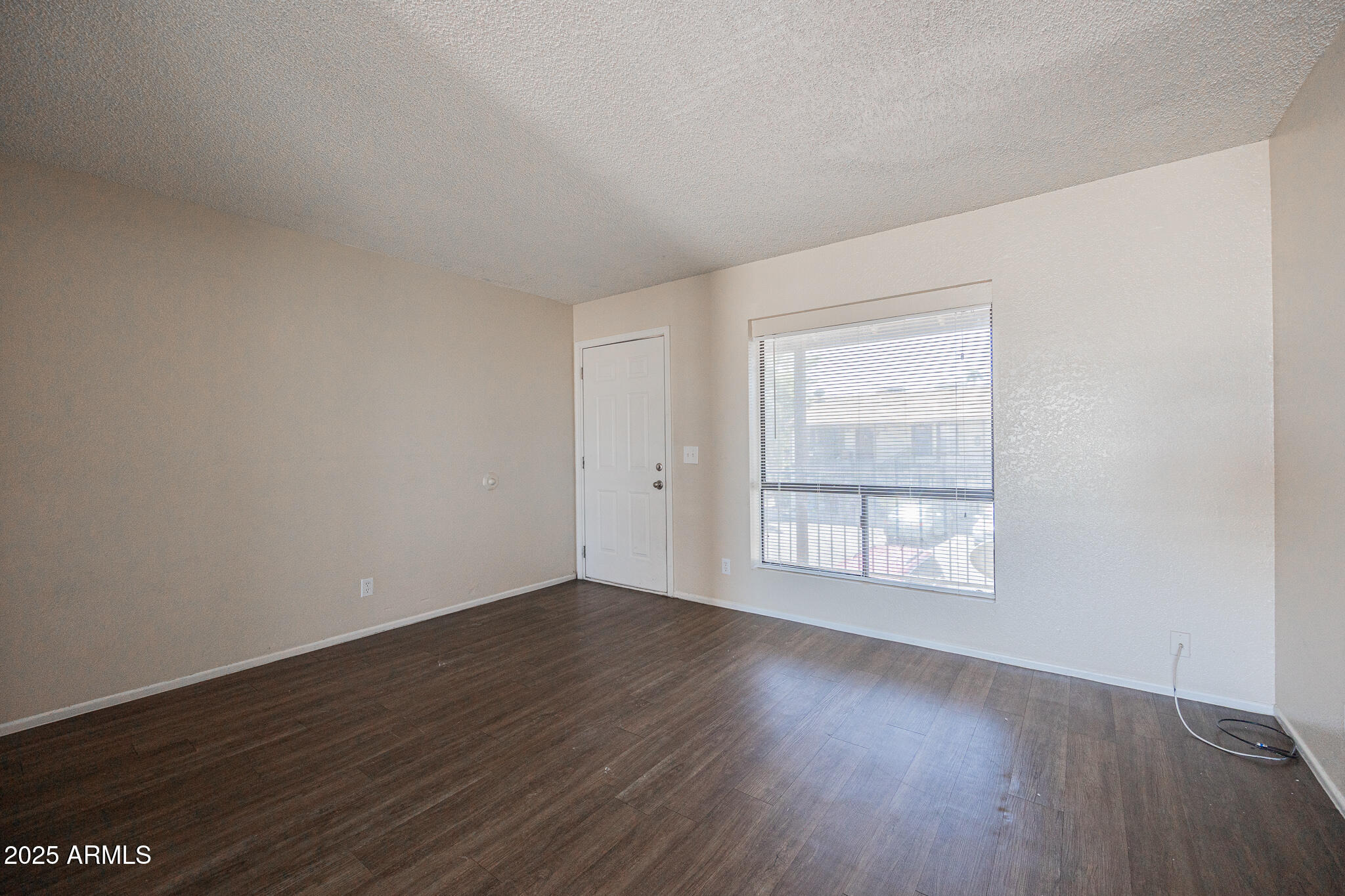 2266 West Ella Street, Unit 206 Mesa, AZ 85201 - Photo 4 of 16 B33A3146