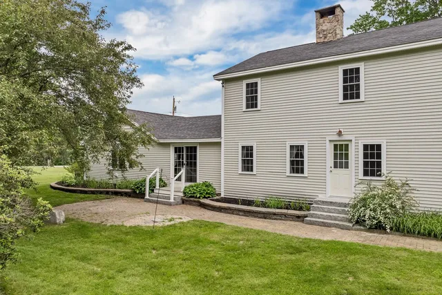 $629,900 | 26 Hilltop Drive, Wakefield, NH 03872