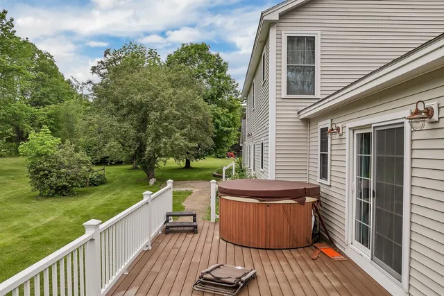 $629,900 | 26 Hilltop Drive, Wakefield, NH 03872