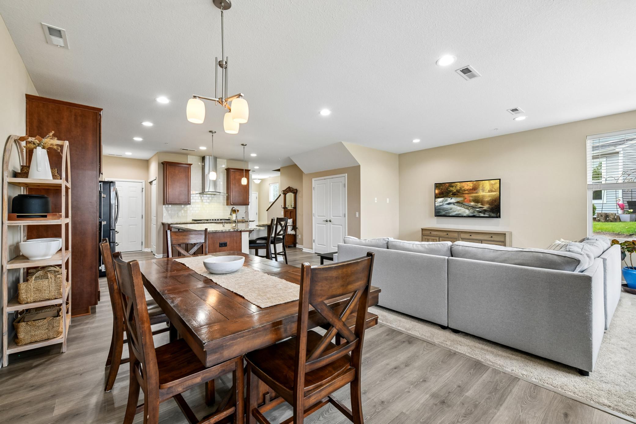 708 Rockburn Road Chanhassen, MN 55317 - Photo 15 of 33