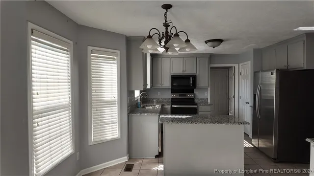 $2,250 | 3527 Standard Drive, Fayetteville, NC 28306