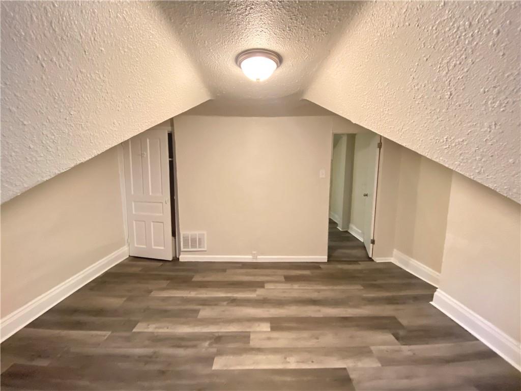 910 Smithton Avenue Pittsburgh, PA 15212 - Photo 28 of 38