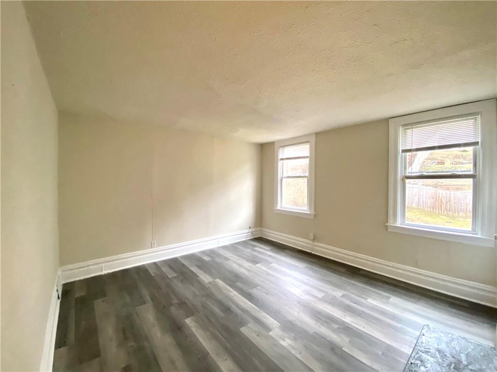 910 Smithton Avenue Pittsburgh, PA 15212 - Photo 6 of 38