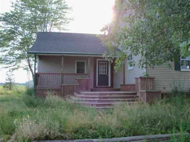 11901-11903 Foley Road Emmett, MI 48022 - Photo 5 of 26 31063727-4.JPG
