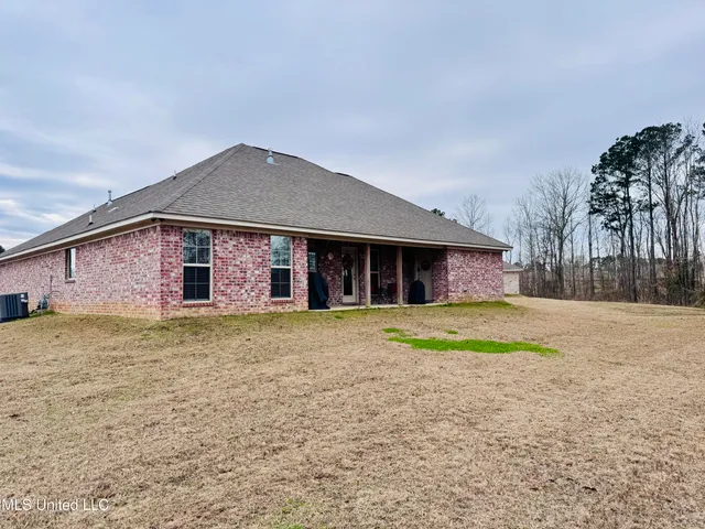 $289,900 | 126 Bailey Cove, Canton, MS 39046