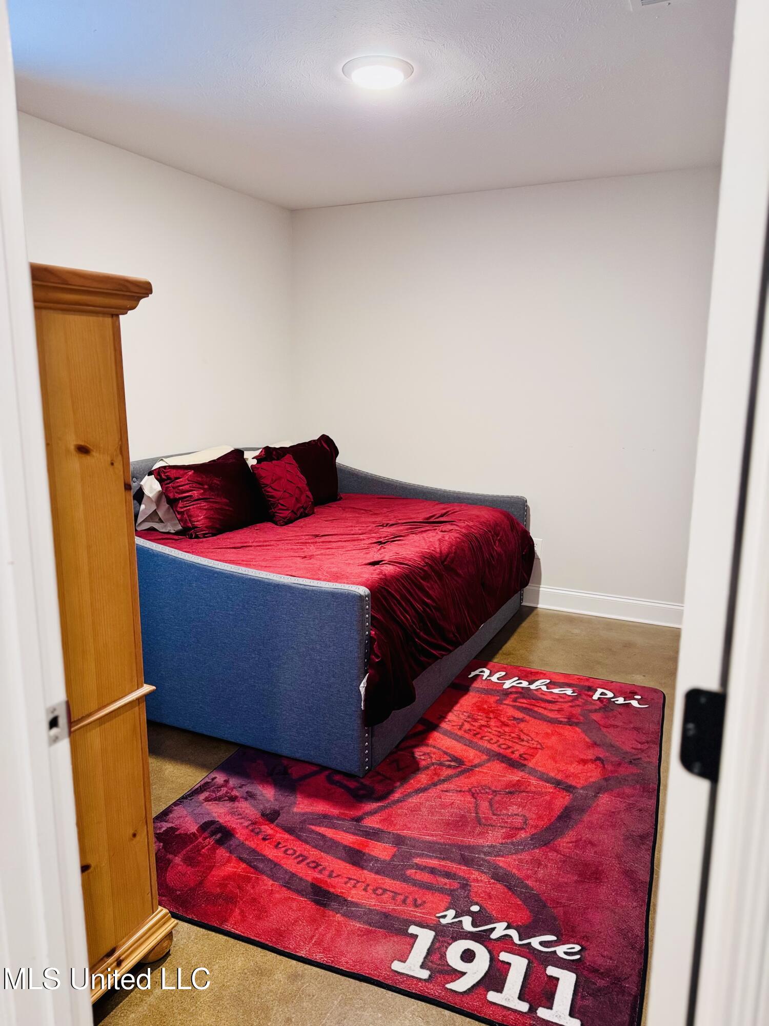 126 Bailey Cove Canton, MS 39046 - Photo 10 of 13 IMG_1407