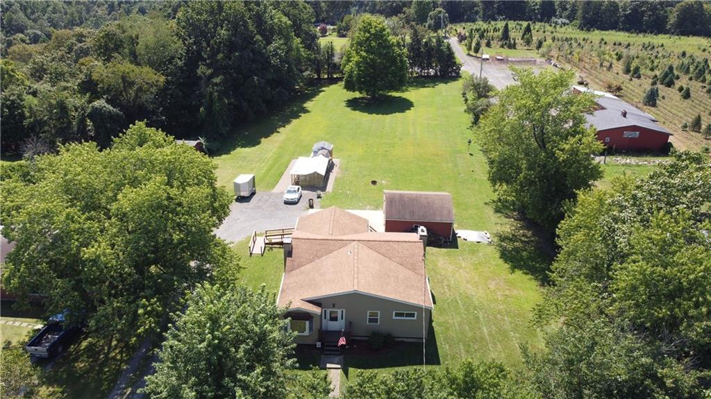 256 Calhoon Road Aliquippa, PA 15001 - Photo 4 of 17 Gallery Image 4