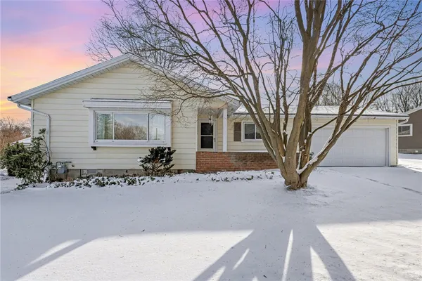 $235,000 | 211 Westmar Drive, Gates, NY 14624