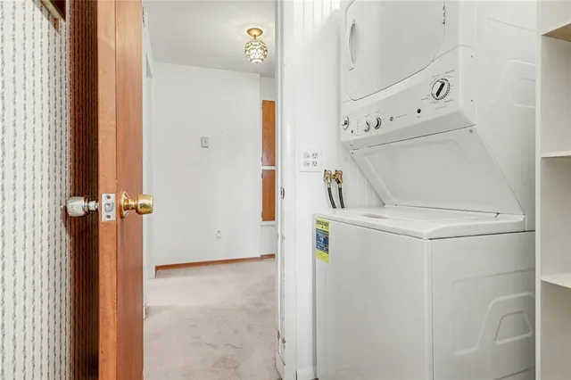 $185,000 | 211 Westmar Drive, Gates, NY 14624