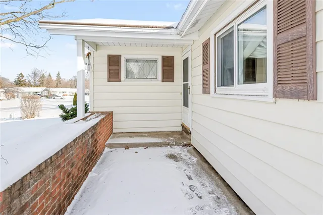 $185,000 | 211 Westmar Drive, Gates, NY 14624