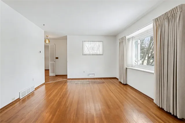 $185,000 | 211 Westmar Drive, Gates, NY 14624