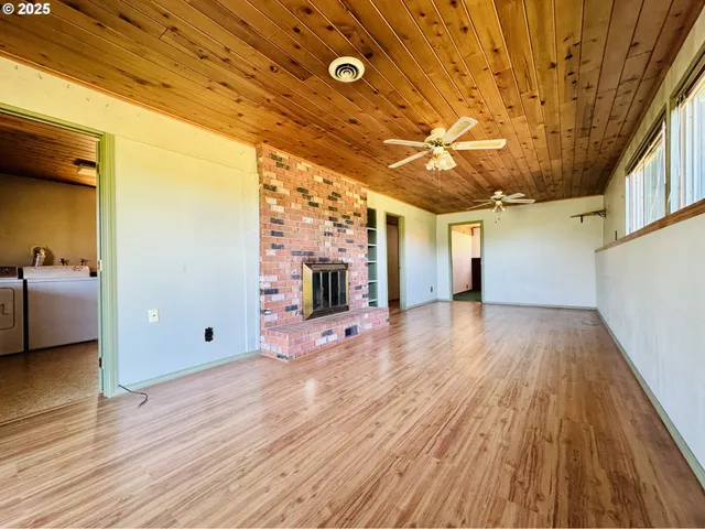 $625,000 | 736 Ferguson Lane, Days Creek, OR 97429