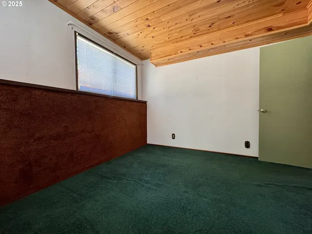 $625,000 | 736 Ferguson Lane, Days Creek, OR 97429