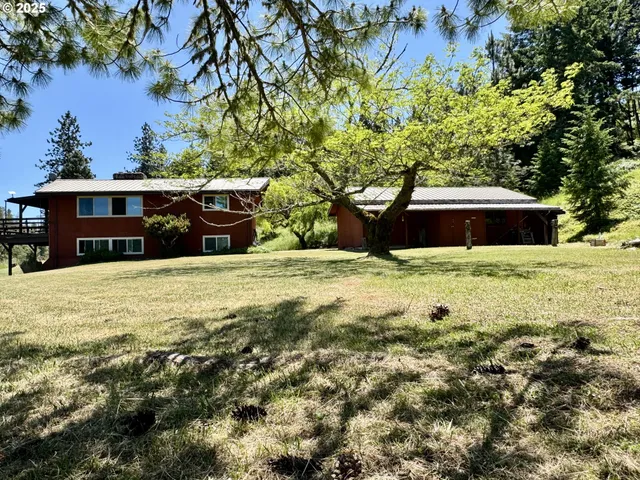 $625,000 | 736 Ferguson Lane, Days Creek, OR 97429