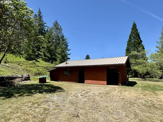 $625,000 | 736 Ferguson Lane, Days Creek, OR 97429