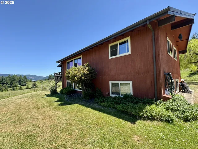 $625,000 | 736 Ferguson Lane, Days Creek, OR 97429