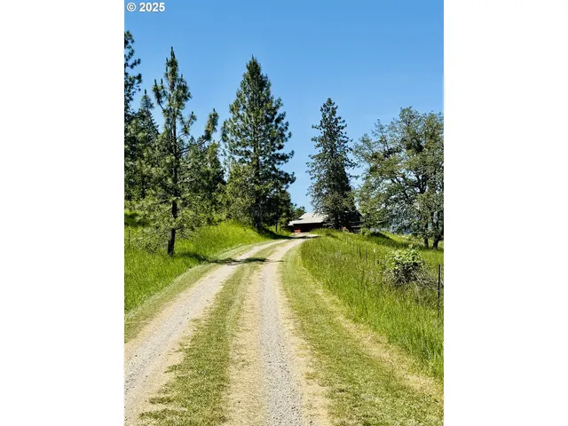 $625,000 | 736 Ferguson Lane, Days Creek, OR 97429