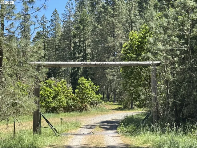 $625,000 | 736 Ferguson Lane, Days Creek, OR 97429