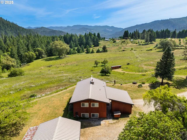 $625,000 | 736 Ferguson Lane, Days Creek, OR 97429