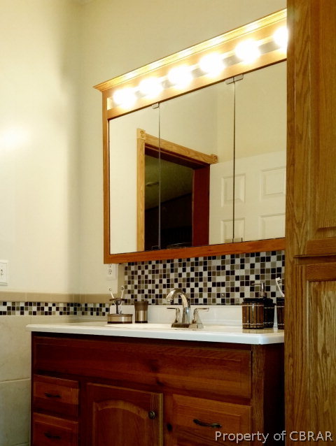 11473 Lee Road Saluda, VA 23149 - Photo 17 of 24 Gallery Image 17