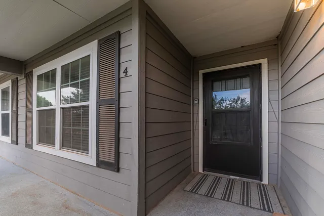 $415,000 | 806 Highcrest Drive, Unit 4, Granite Shoals, TX 78654