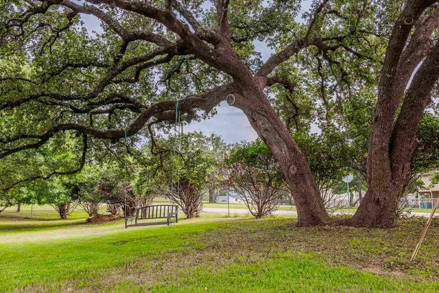$415,000 | 806 Highcrest Drive, Unit 4, Granite Shoals, TX 78654