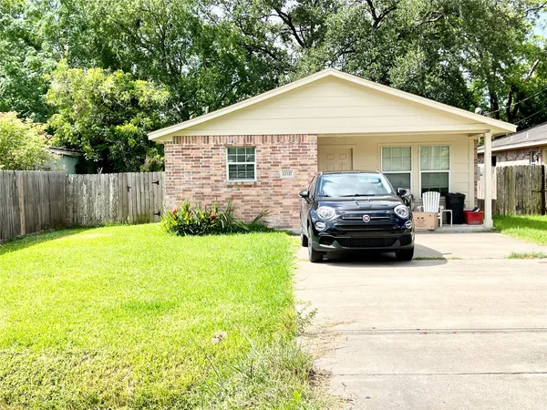 $1,750 | 12117 11th Street, Santa Fe, TX 77510