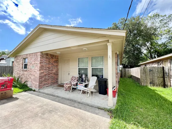 $1,750 | 12117 11th Street, Santa Fe, TX 77510