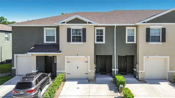 $295,000 | 1229 Yellow Finch Drive, Davenport, FL 33837