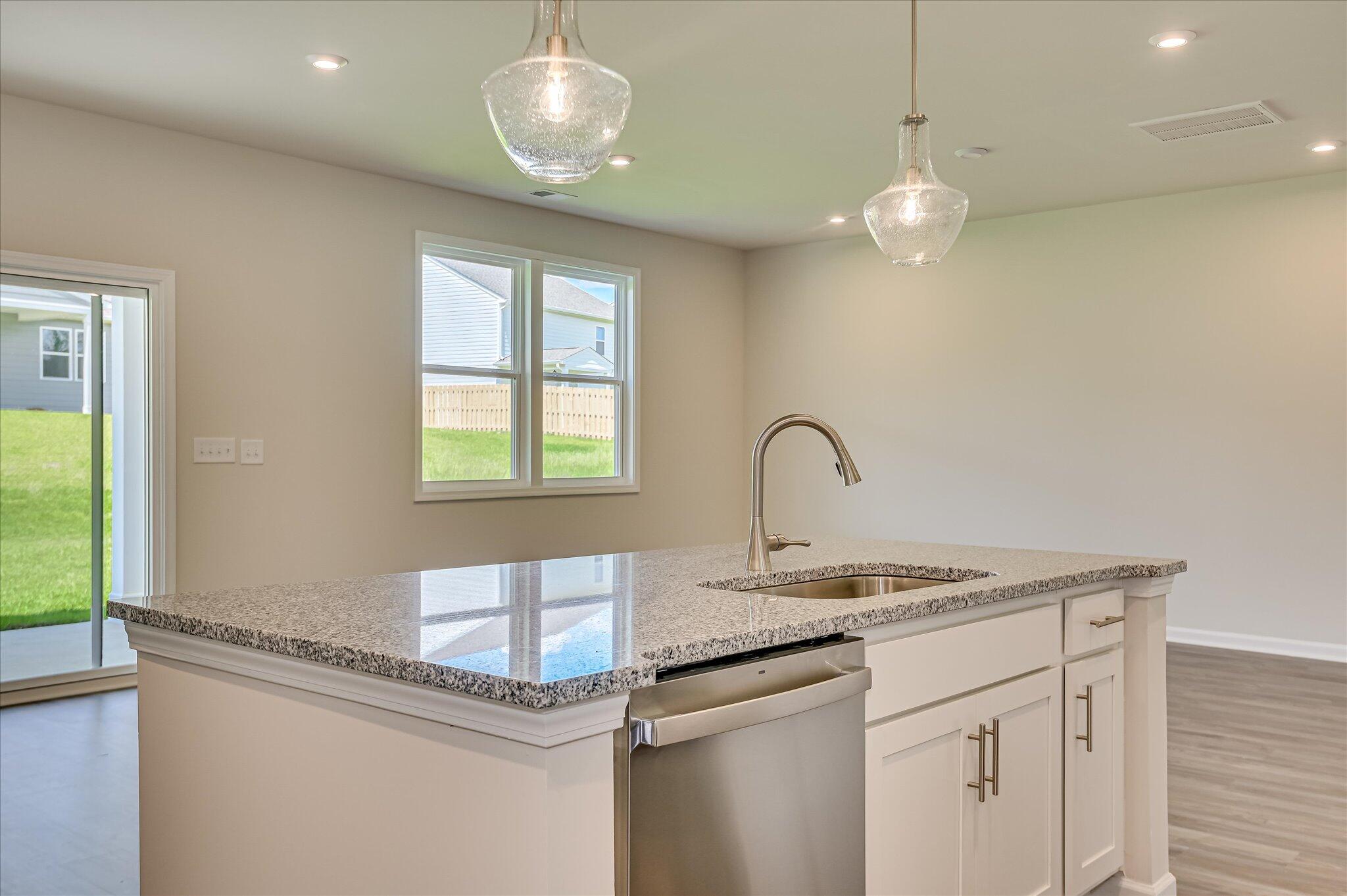 909 Kay Place Grovetown, GA 30813 - Photo 21 of 64 Granite Island w/ Dishwasher and Sink