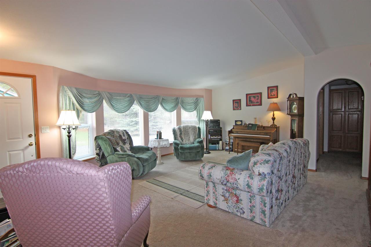 9163 Deer Valley Road Newport, WA 99156 - Photo 2 of 20 Gallery Image 2