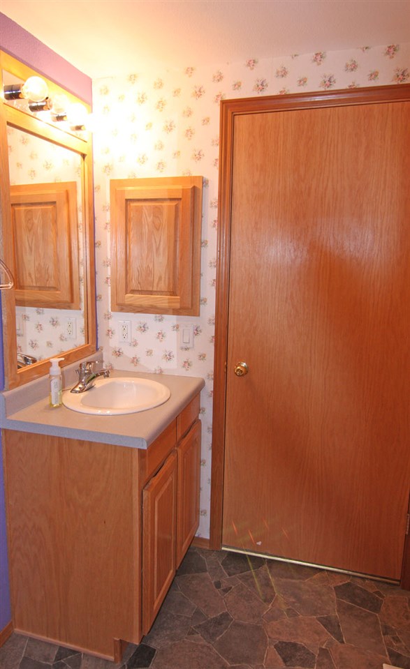 9163 Deer Valley Road Newport, WA 99156 - Photo 17 of 20 Gallery Image 17