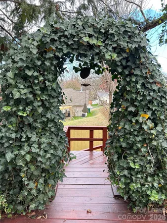 $2,150 | 3805 Rosedown Drive, Matthews, NC 28105