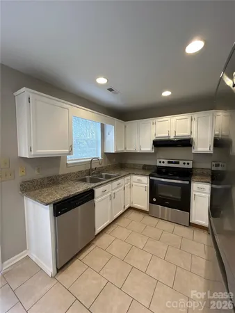 $2,150 | 3805 Rosedown Drive, Matthews, NC 28105