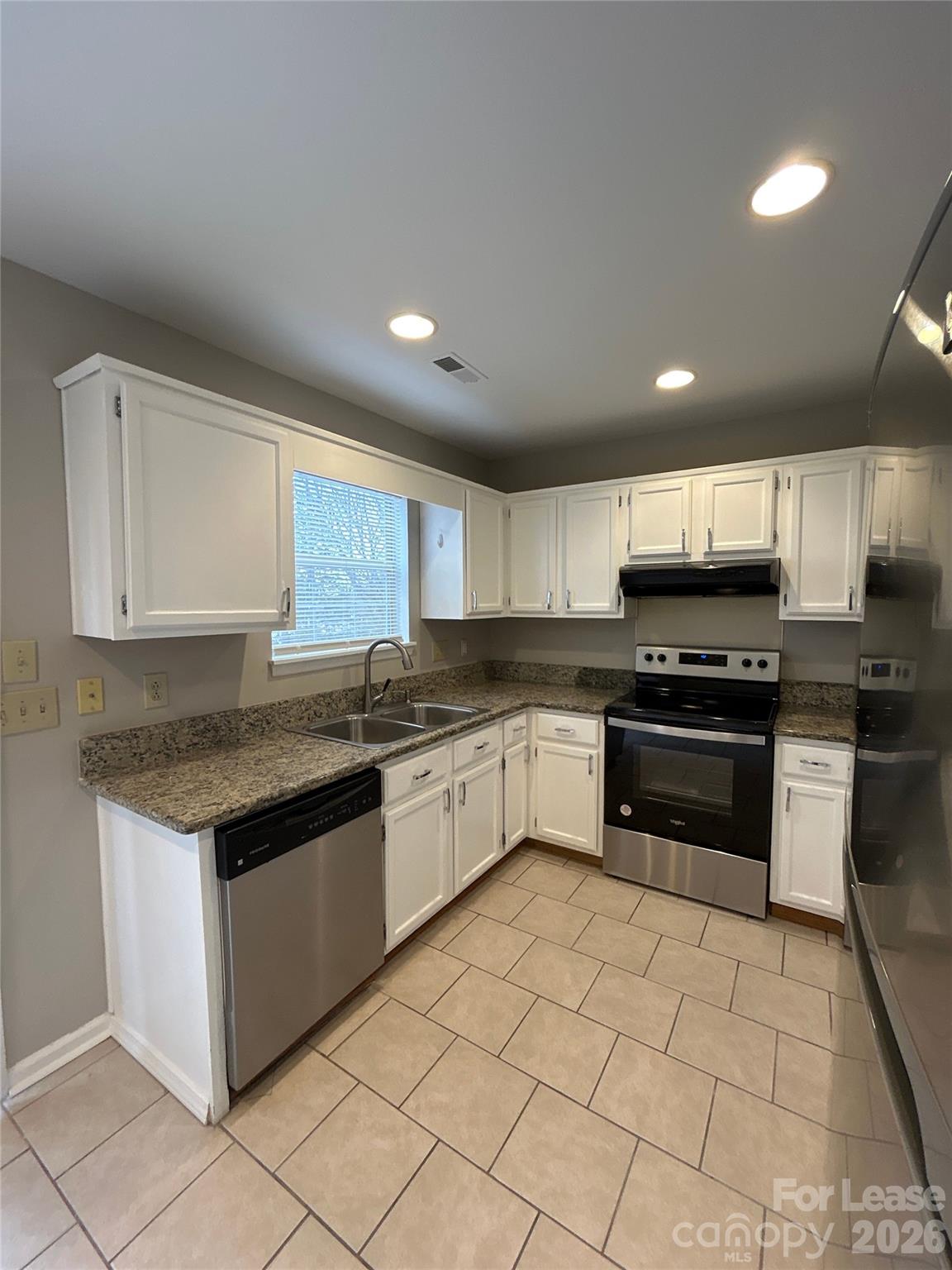 3805 Rosedown Drive Matthews, NC 28105 - Photo 7 of 25