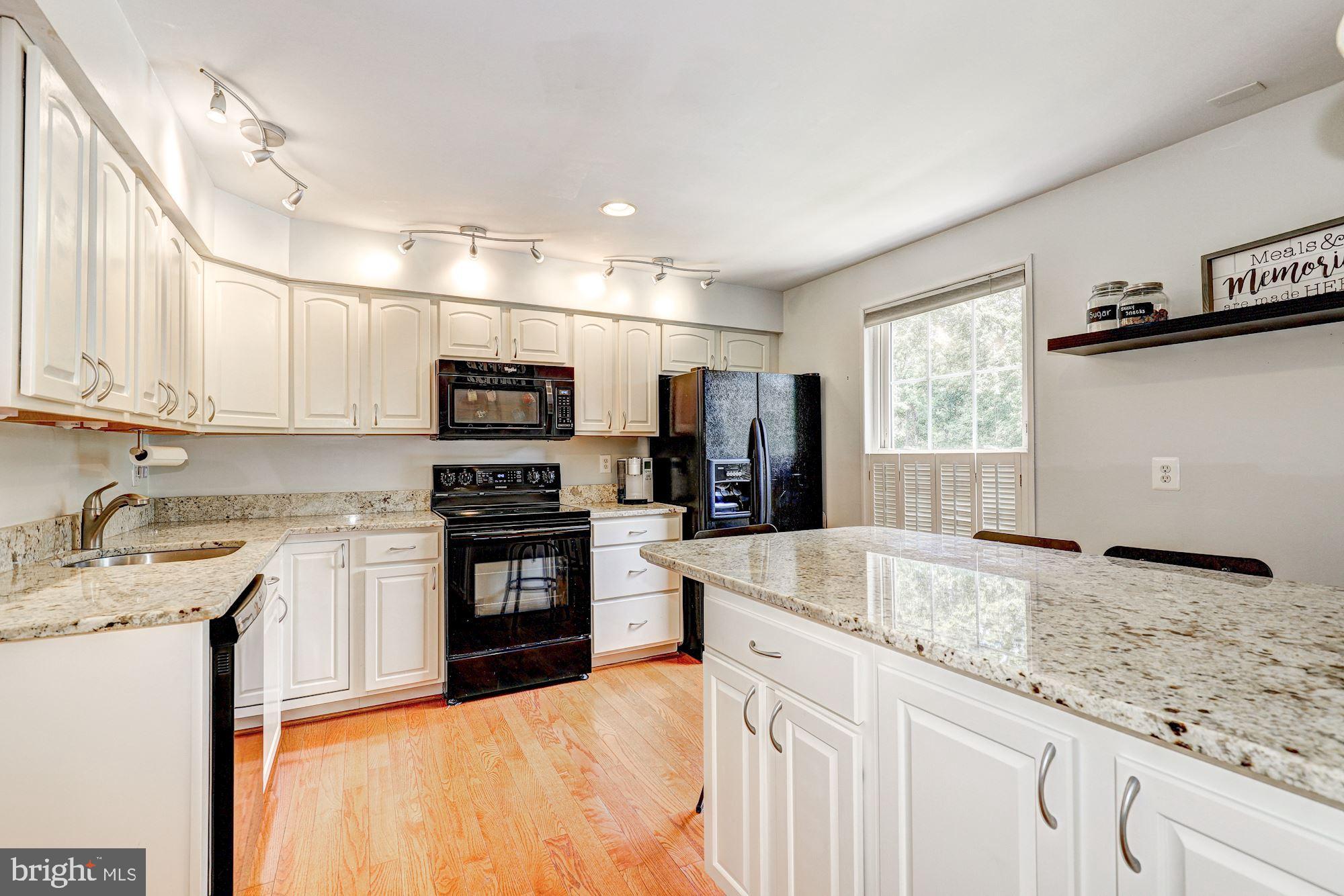 2531 Ebony Road Parkville, MD 21234 - Photo 12 of 51 Gourmet Kitchen