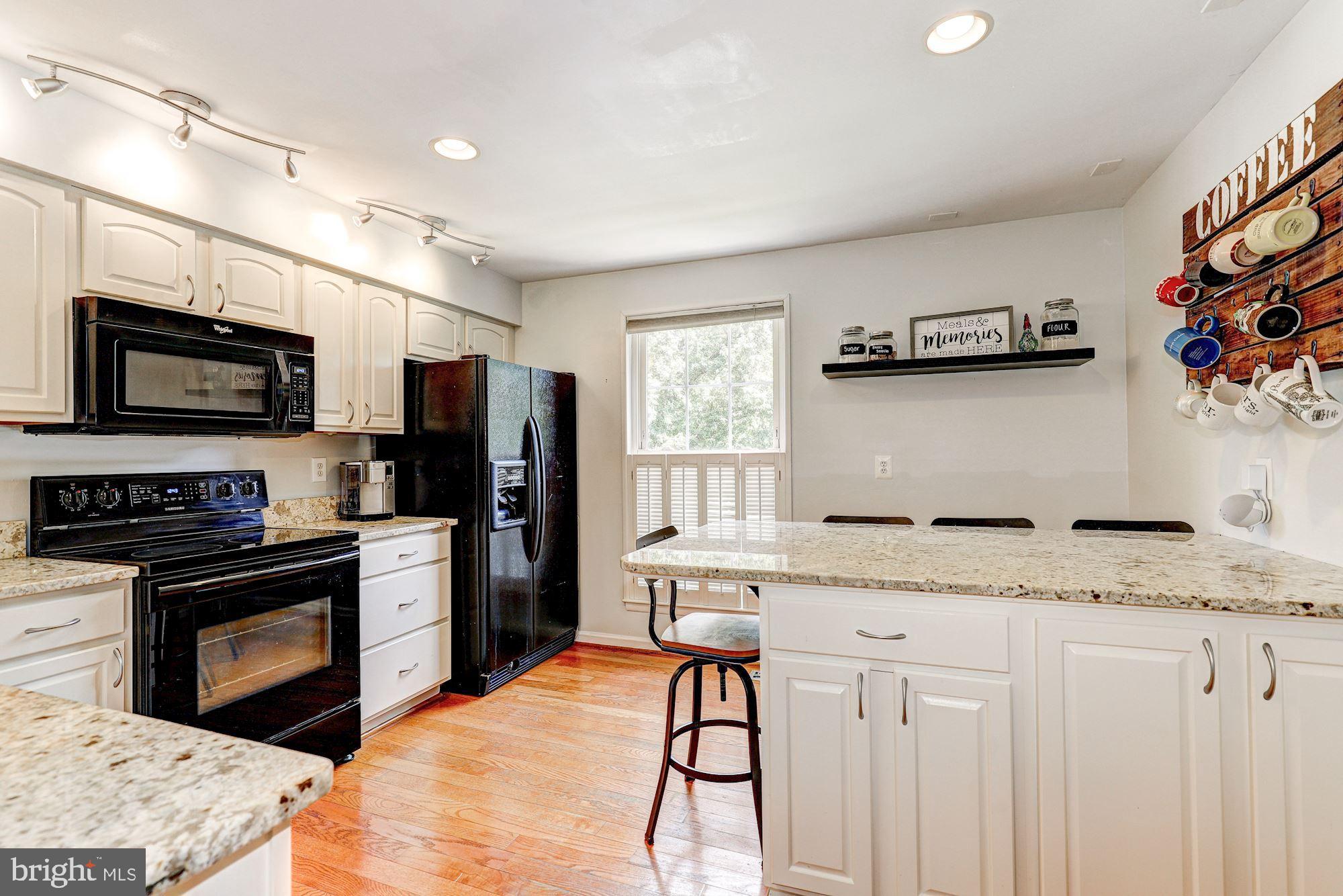 2531 Ebony Road Parkville, MD 21234 - Photo 14 of 51 Gourmet Kitchen