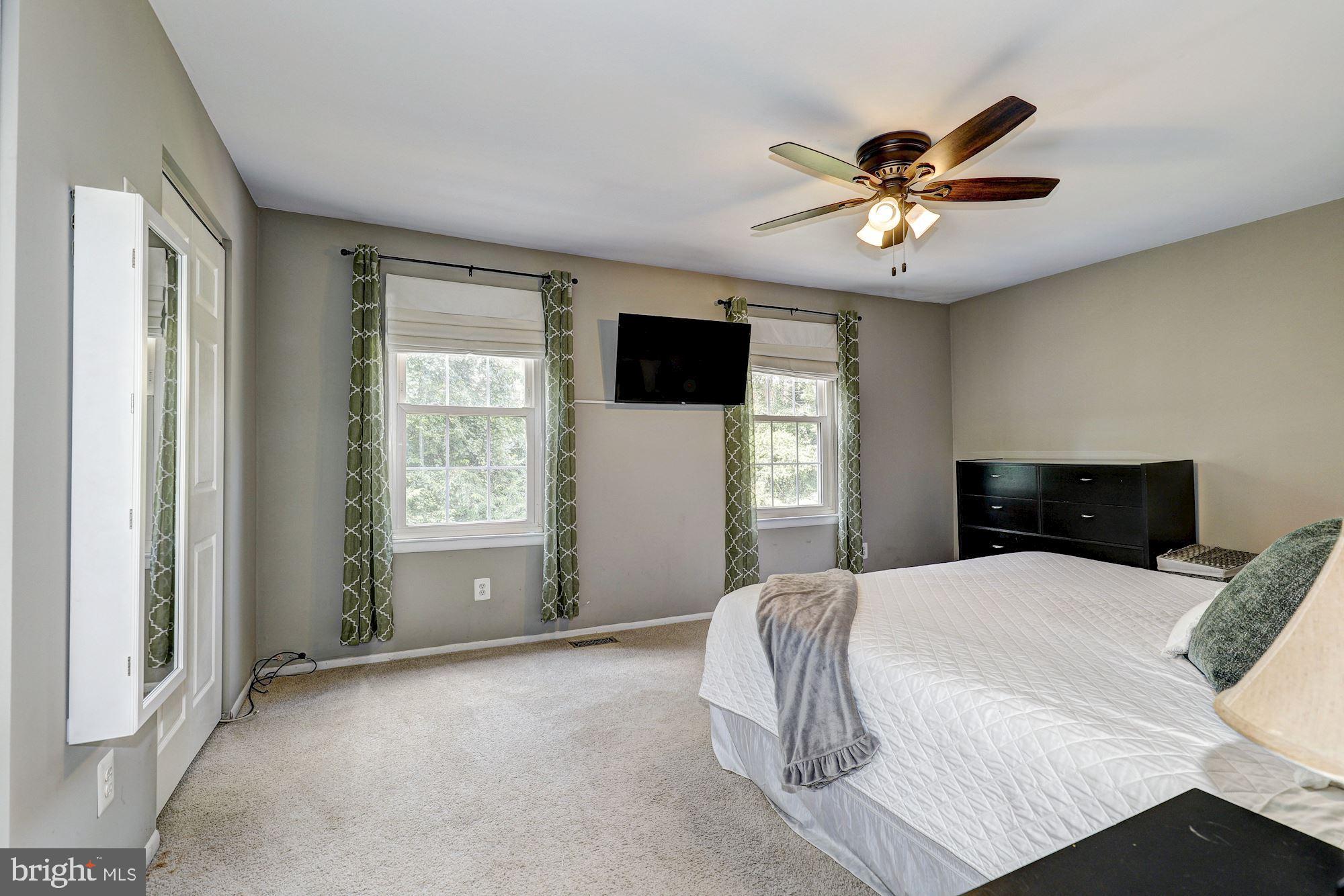 2531 Ebony Road Parkville, MD 21234 - Photo 18 of 51 Primary Bedroom Suite