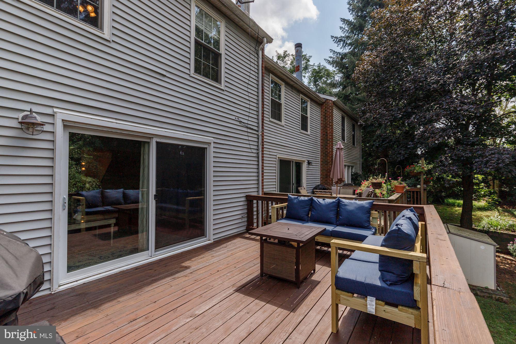 2531 Ebony Road Parkville, MD 21234 - Photo 36 of 51 Spacious Deck